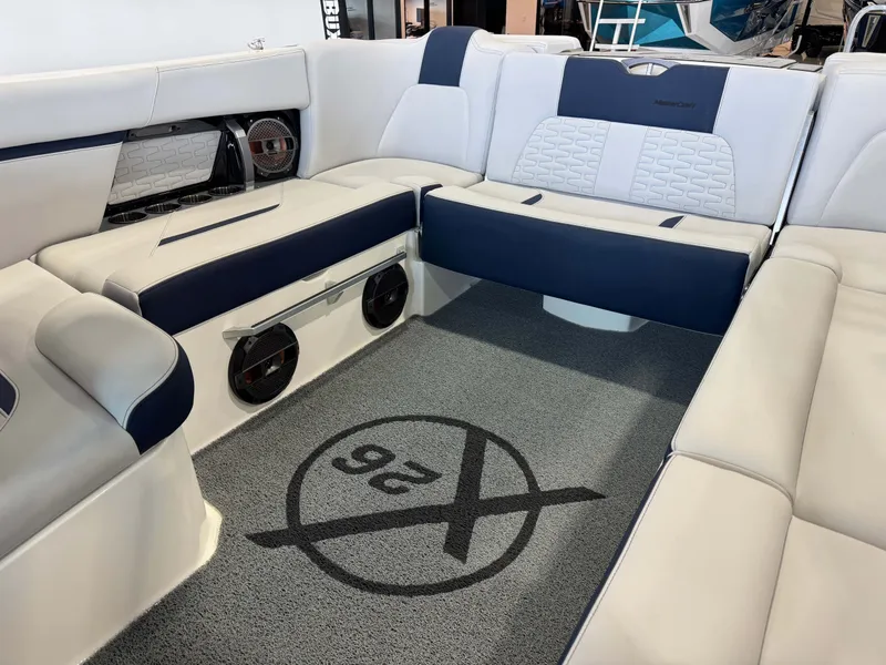 Slide: The Image of MasterCraft X26 2021 - 17