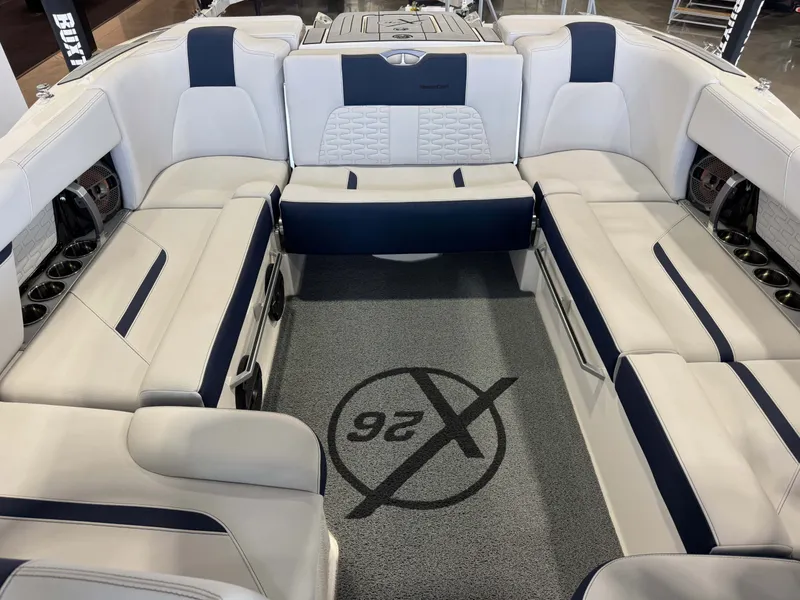 Slide: The Image of MasterCraft X26 2021 - 32