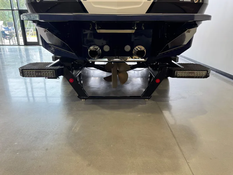 Slide: The Image of MasterCraft X26 2021 - 7