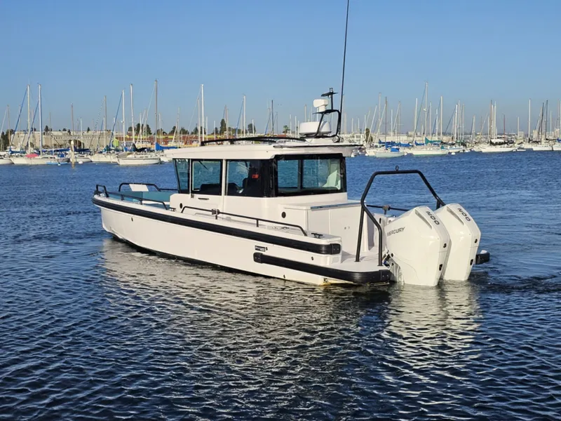 Slide: The Image of Axopar 28 2021 - 1