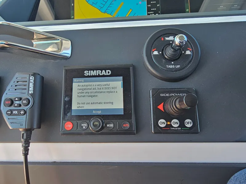 Slide: The Image of Axopar 28 2021 - 14