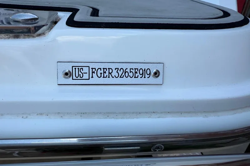 Slide: The Image of 2019 Cobalt R3 boat hull identification number plate. - 19