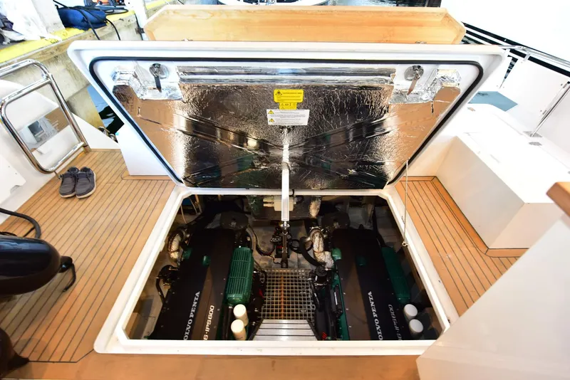 Slide: The Image of Sealine C430 2022 - 75