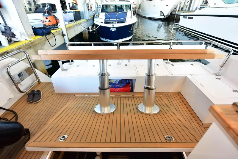 Slide: The Image of Sealine C430 2022 - 76