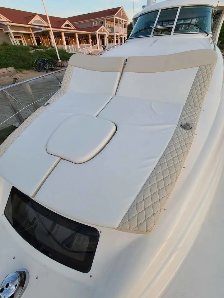 Slide: The Image of Sea Ray 390 Motor Yacht 2005 - 10