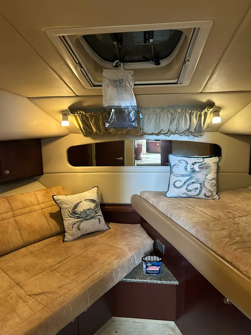 Slide: The Image of Sea Ray 390 Motor Yacht 2005 - 18