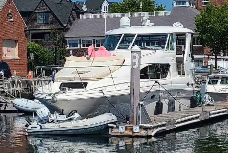 Slide: The Image of Sea Ray 390 Motor Yacht 2005 - 2