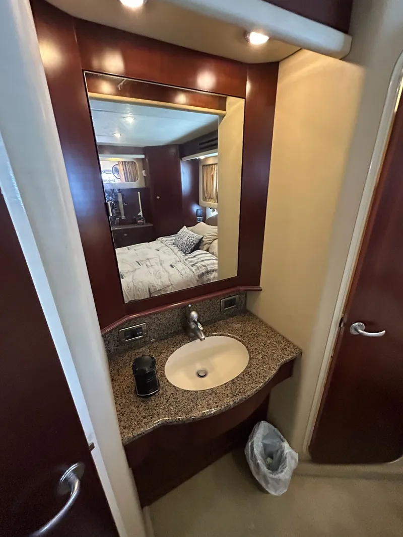 Slide: The Image of Sea Ray 390 Motor Yacht 2005 - 26