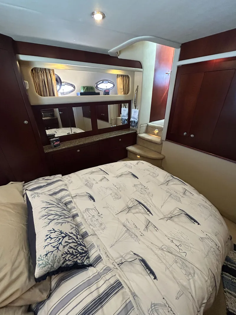 Slide: The Image of Sea Ray 390 Motor Yacht 2005 - 29