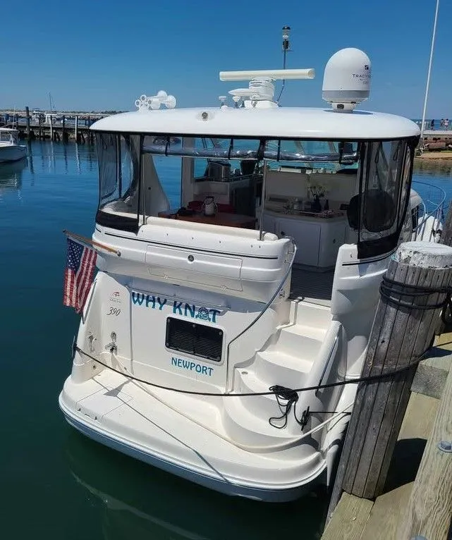 Slide: The Image of Sea Ray 390 Motor Yacht 2005 - 7