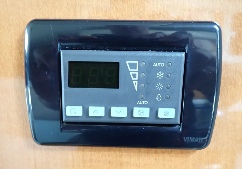 Slide: The Image of Chaparral Signature 270 2008 - 20