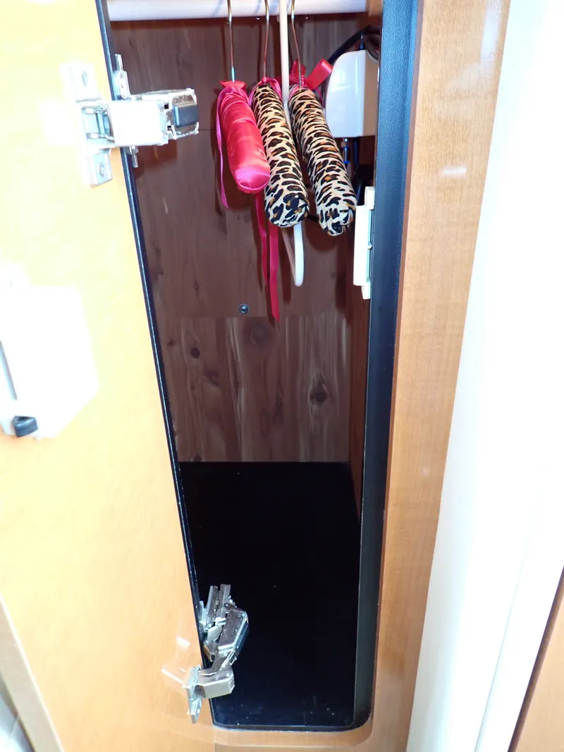 Slide: The Image of Chaparral Signature 270 2008 - 24