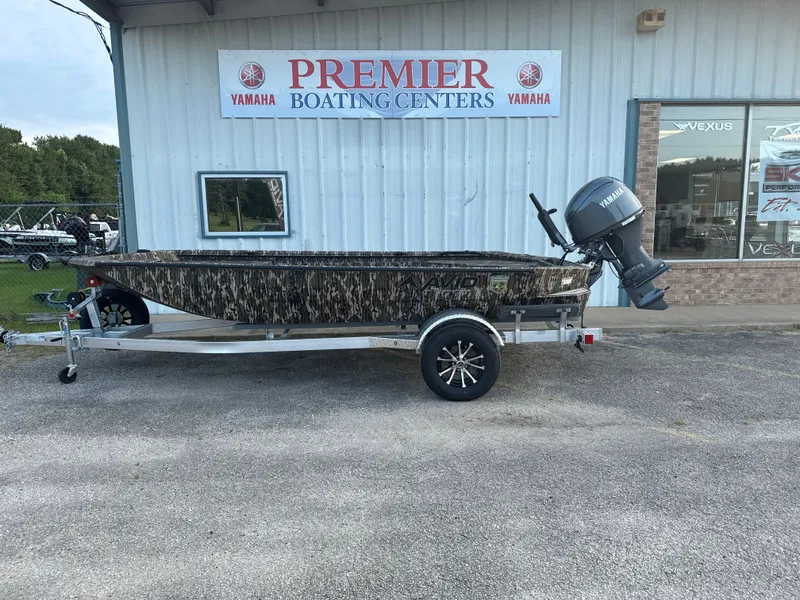 The Image of Avid 16 Commander 2026 - 1