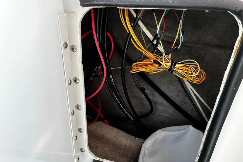 Slide: The Image of Fusion MS-RA70NSX stereo system on 1997 Formula 330 Sun Sport boat. - 18