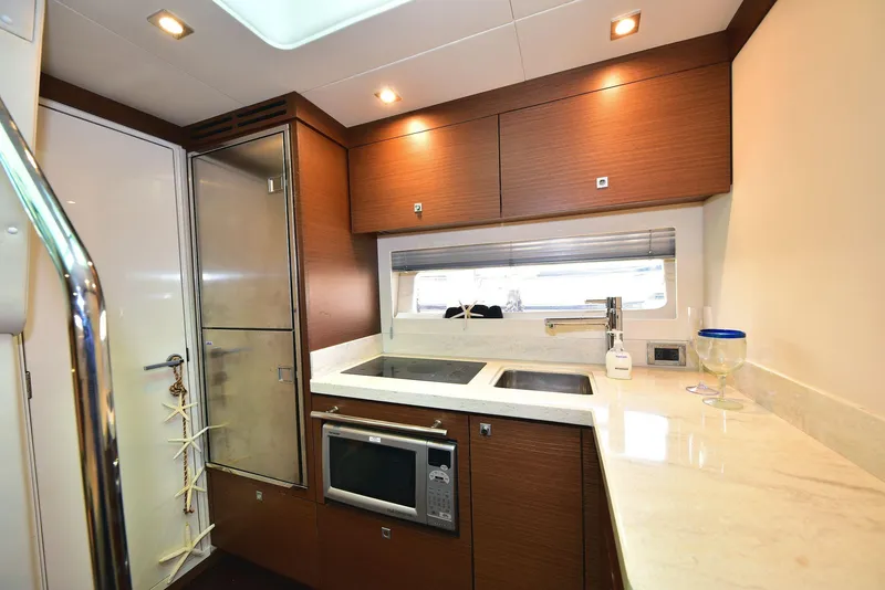 Slide: The Image of Sea Ray 410 Sundancer 2013 - 64