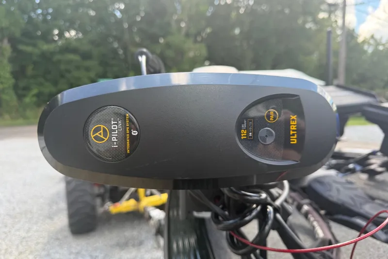 Slide: The Image of Close-up of i-Pilot Link system on 2021 Lund 2075 Pro-V Bass boat. - 6