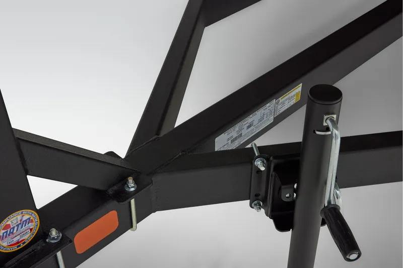 Slide: The Image of Tracker Grizzly 2072 CC 2026 - 11