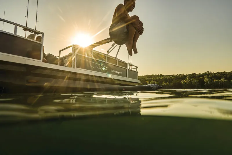 Slide: The Image of Ranger Boats Reata 200F 2024 - 61