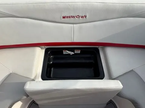 Slide: The Image of MasterCraft X-Star / MCX 5.7L 2004 - 24