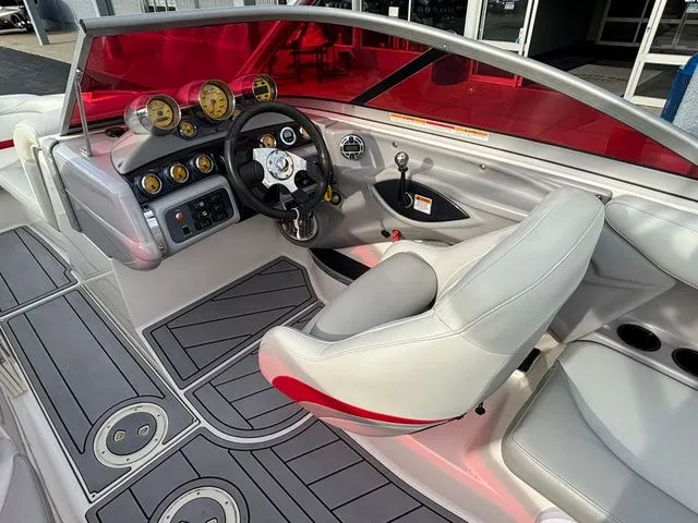 Slide: The Image of MasterCraft X-Star / MCX 5.7L 2004 - 27