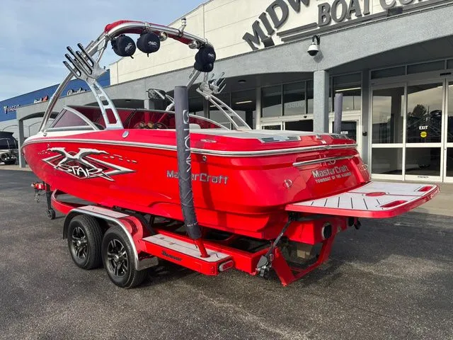 Slide: The Image of MasterCraft X-Star / MCX 5.7L 2004 - 8