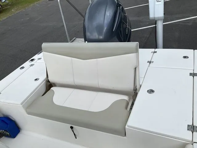 Slide: The Image of Robalo Cayman 226 2017 - 13