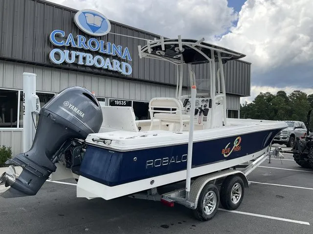 Slide: The Image of Robalo Cayman 226 2017 - 2