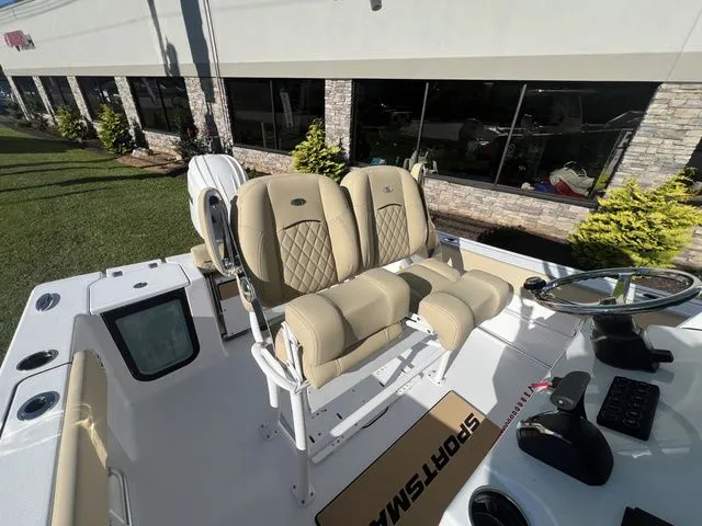 Slide: The Image of Sportsman Open 212 Center Console 2026 - 10