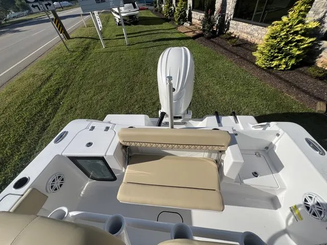 Slide: The Image of Sportsman Open 212 Center Console 2026 - 3