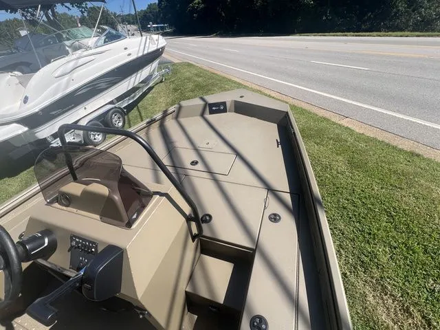 Slide: The Image of G3 Gator Tough 20 CCJ 2025 - 10