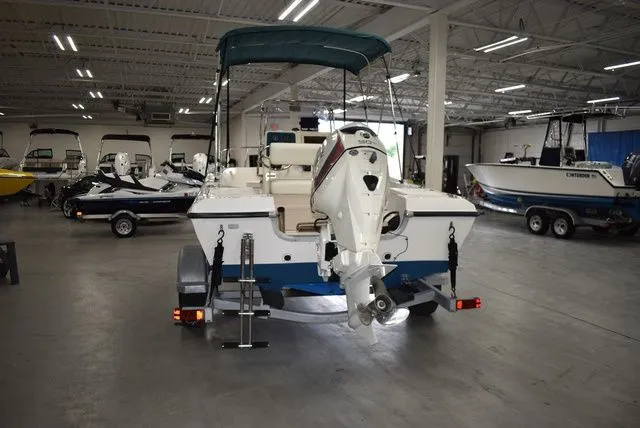 Slide: The Image of Sea Pro 180 Center Console 1997 - 10