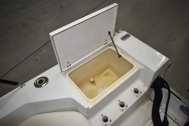 Slide: The Image of Sea Pro 180 Center Console 1997 - 18