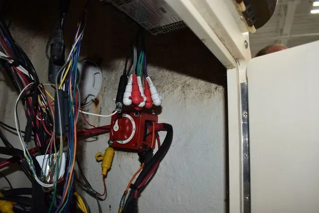 Slide: The Image of Sea Pro 180 Center Console 1997 - 32