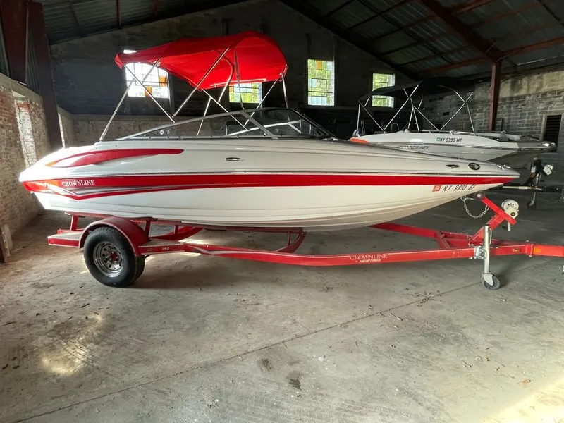 Slide: The Image of Crownline Boats 200 LS 2006 - 0