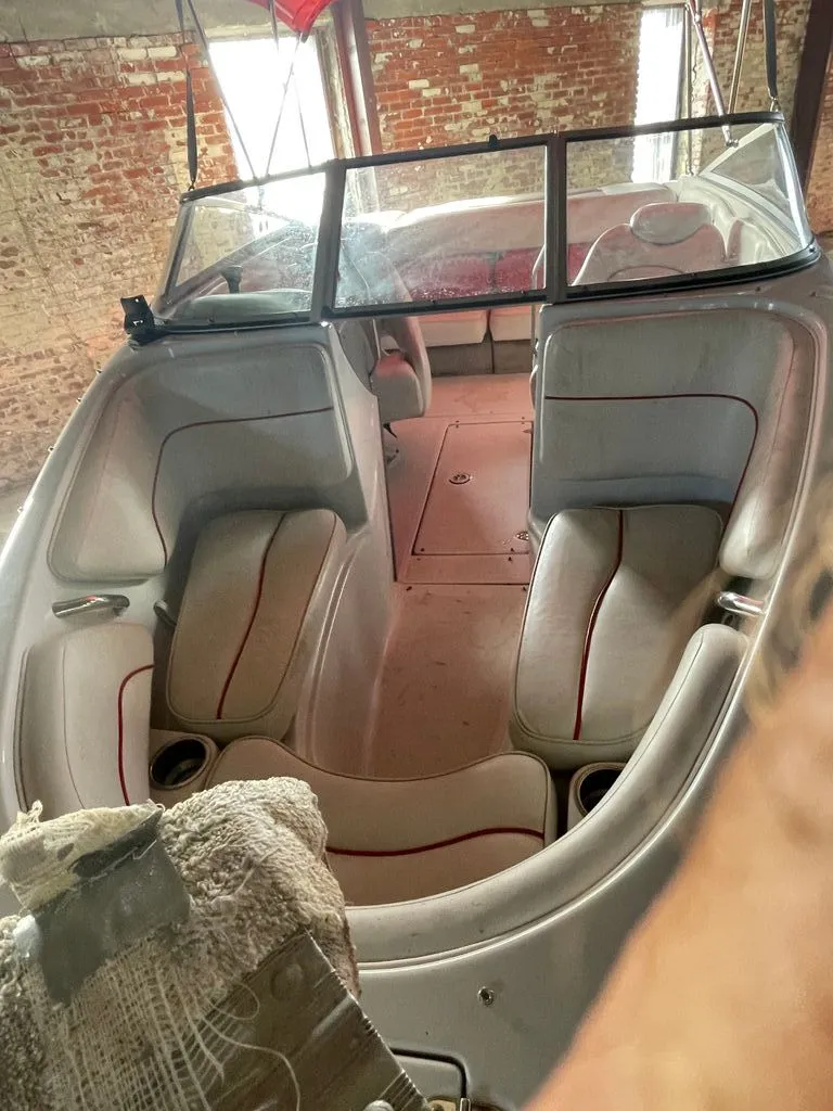 Slide: The Image of Crownline Boats 200 LS 2006 - 3