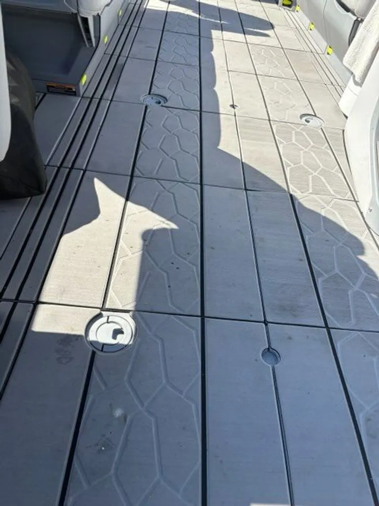 Slide: The Image of Sea-Doo Switch Cruise 2022 - 10