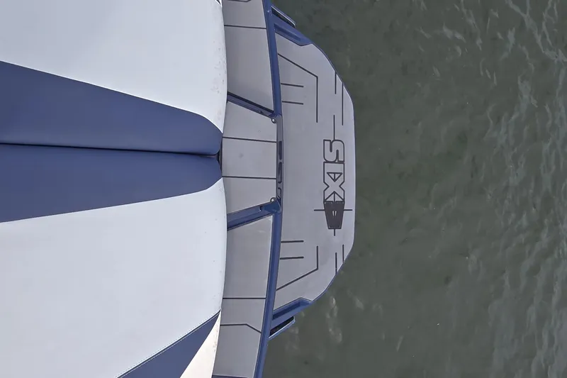Slide: The Image of Top view of 2019 Axis T23 boat platform on water. - 8