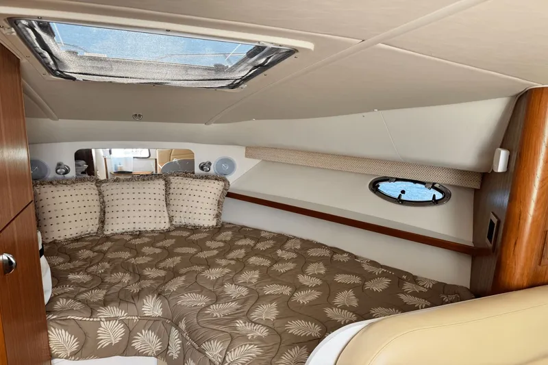 Slide: The Image of Tiara 2900 2006 - 8