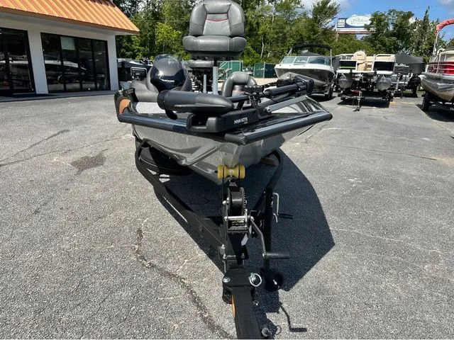 Slide: The Image of Tracker Pro Team 175 TXW 2024 - 10