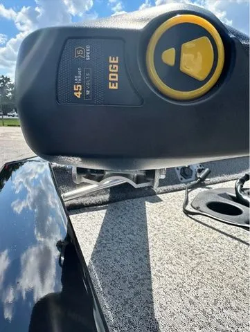 Slide: The Image of Tracker Pro Team 175 TXW 2024 - 9