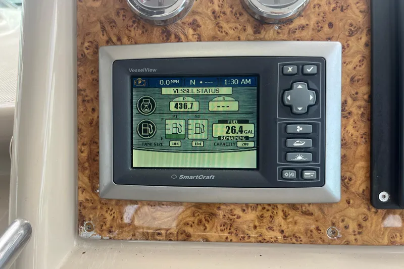 Slide: The Image of SmartCraft VesselView display on 2012 Formula 34 Performance Cruiser dashboard. - 20