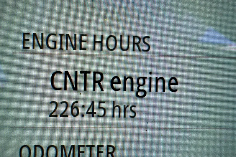 Slide: The Image of Display showing engine hours for 2022 Robalo 266 Cayman, 226:45 hours logged. - 12