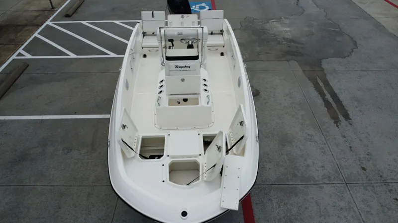 Slide: The Image of Bayliner T18LE 2025 - 31
