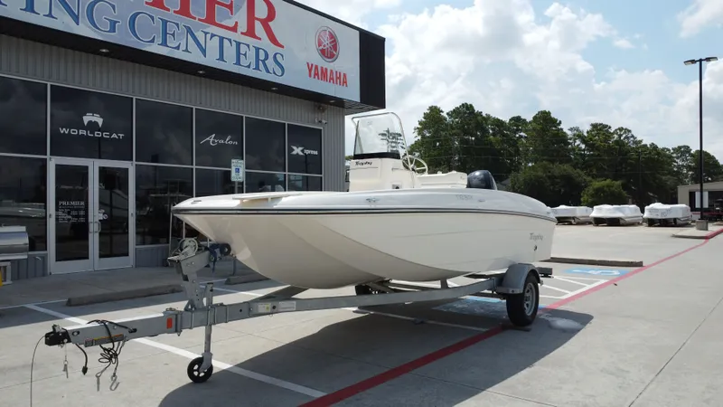 Slide: The Image of Bayliner T18LE 2025 - 8