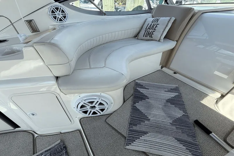 Slide: The Image of Cruisers Yachts 3375 Esprit 1999 - 11