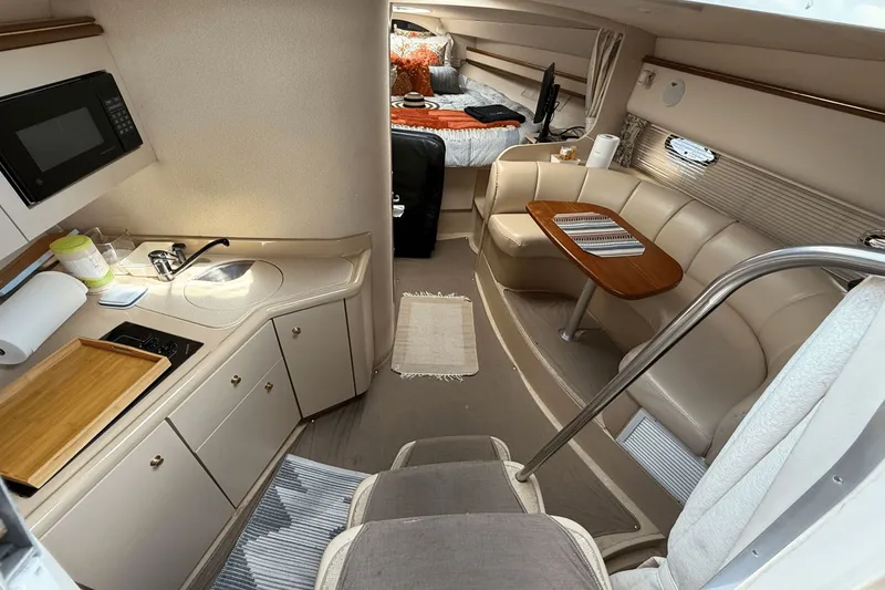 Slide: The Image of Cruisers Yachts 3375 Esprit 1999 - 16