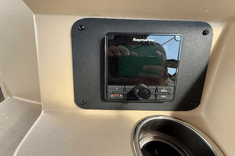 Slide: The Image of Cruisers Yachts 3375 Esprit 1999 - 24