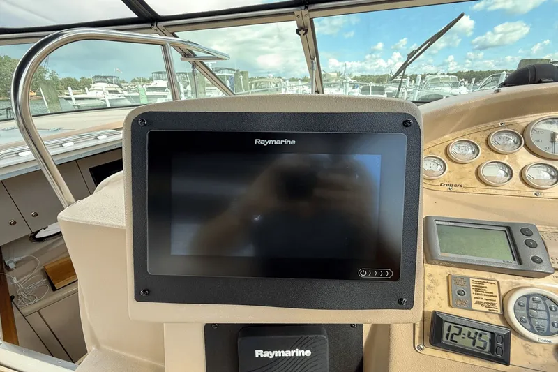 Slide: The Image of Cruisers Yachts 3375 Esprit 1999 - 25