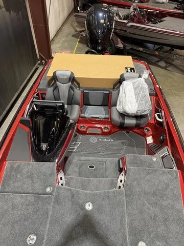 Slide: The Image of Skeeter FXR20 Apex 2026 - 10