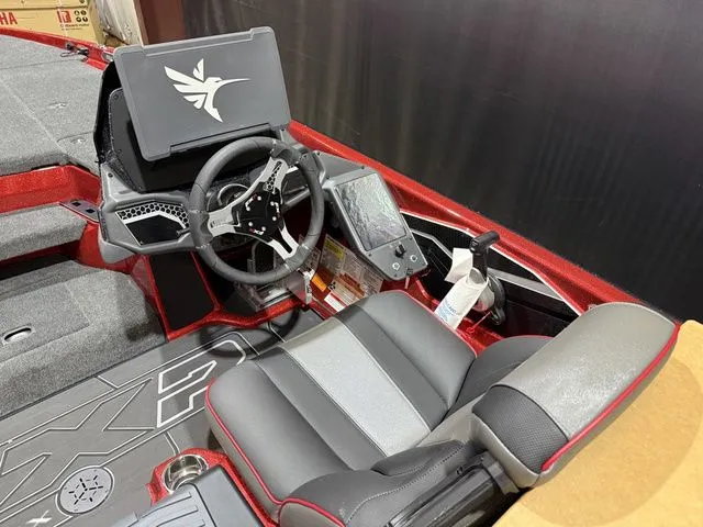 Slide: The Image of Skeeter FXR20 Apex 2026 - 12